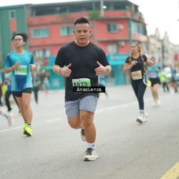 Runner Photo 8824282