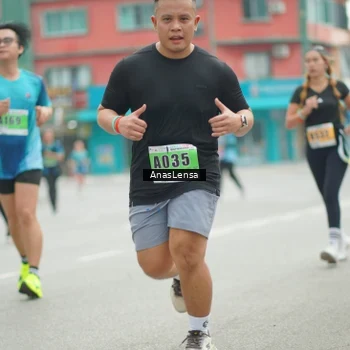 Runner Photo 8824284