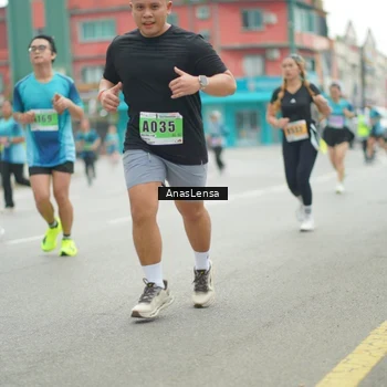 Runner Photo 8824292