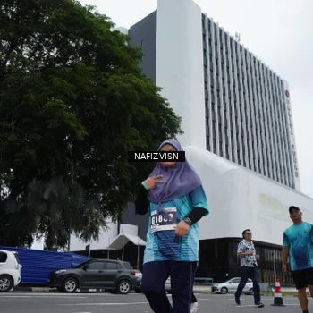 Runner Photo 8824304