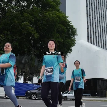 Runner Photo 8824341