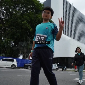 Runner Photo 8824401