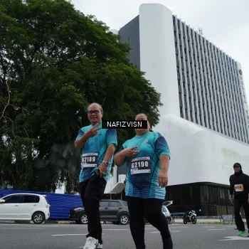 Runner Photo 8824411