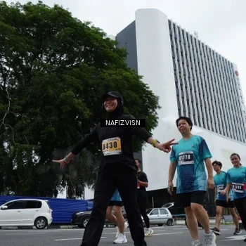 Runner Photo 8824412