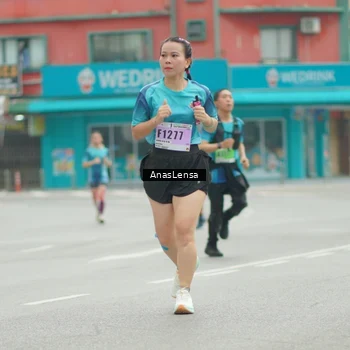 Runner Photo 8824413
