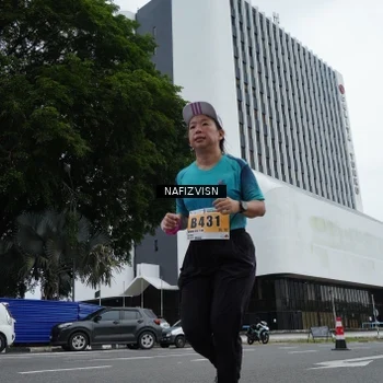 Runner Photo 8824433