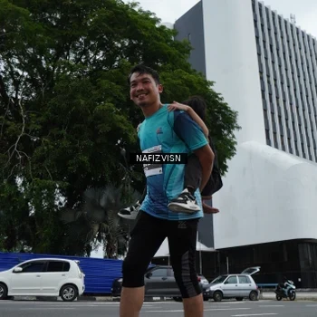 Runner Photo 8824442