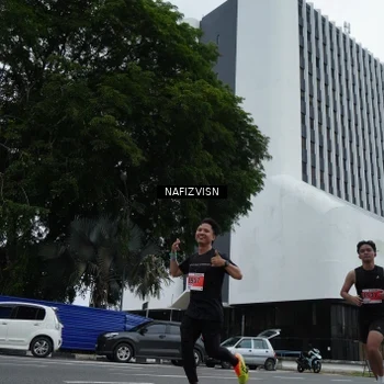 Runner Photo 8824474