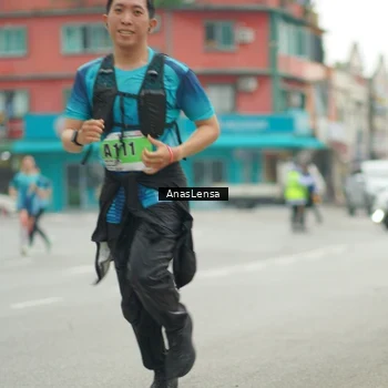 Runner Photo 8824491