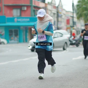 Runner Photo 8824498
