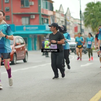 Runner Photo 8824594