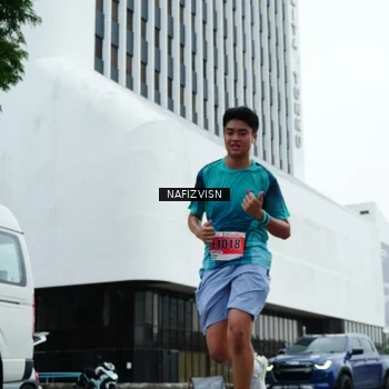 Runner Photo 8824609