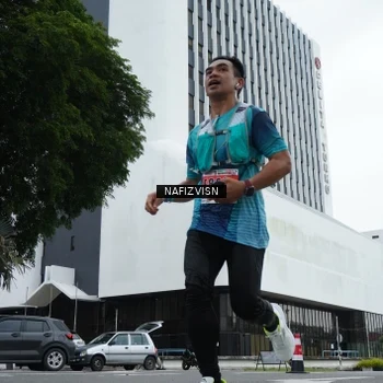 Runner Photo 8824610