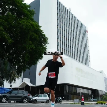 Runner Photo 8824618