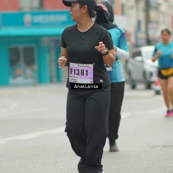 Runner Photo 8824629