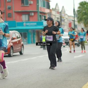 Runner Photo 8824633