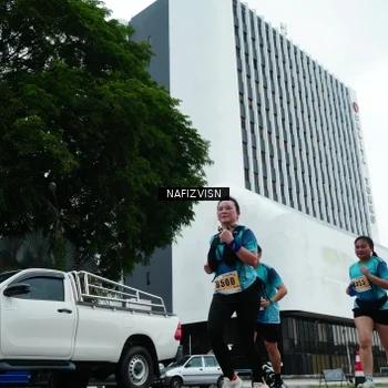 Runner Photo 8824649