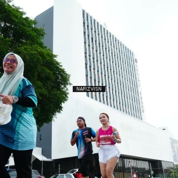Runner Photo 8824671