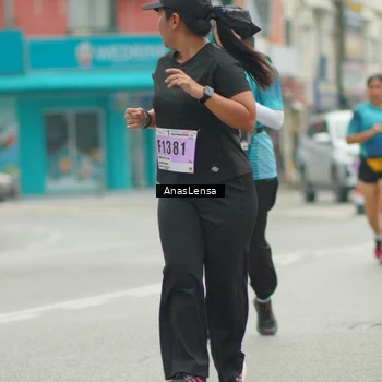 Runner Photo 8824678