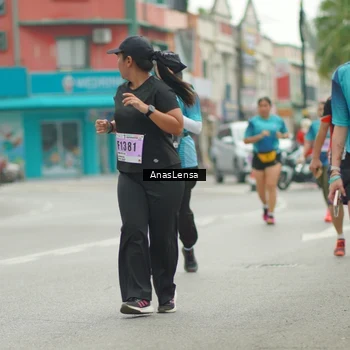 Runner Photo 8824681