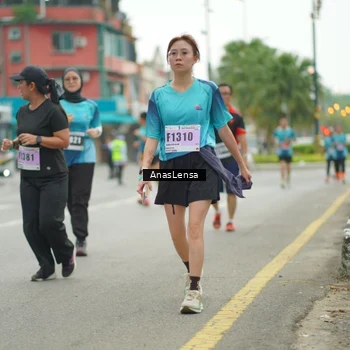 Runner Photo 8824683