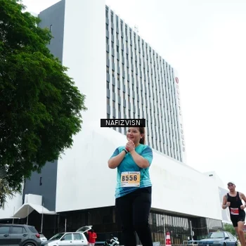 Runner Photo 8824690