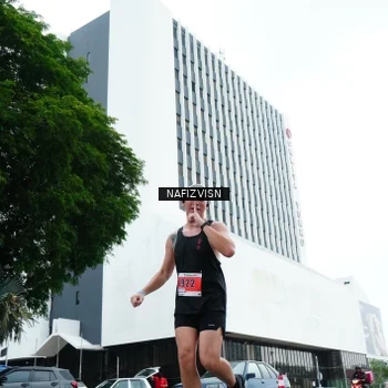 Runner Photo 8824700
