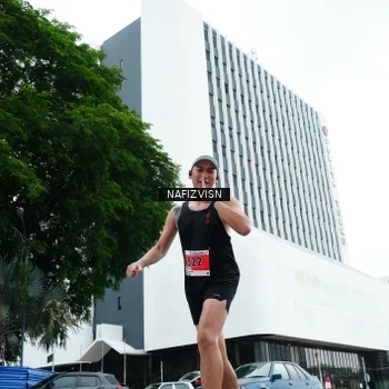 Runner Photo 8824717