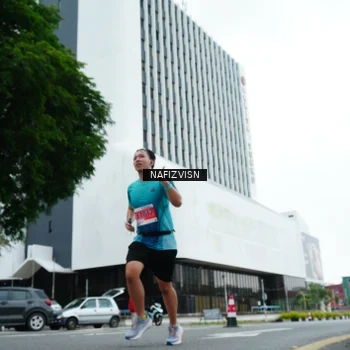 Runner Photo 8824738