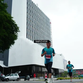 Runner Photo 8824745