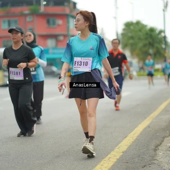 Runner Photo 8824758