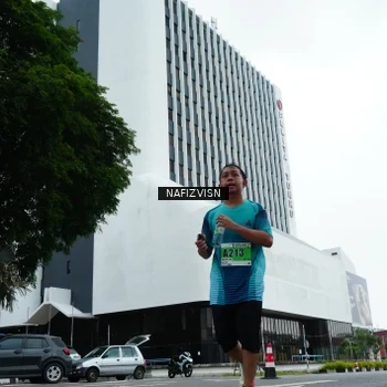 Runner Photo 8824777