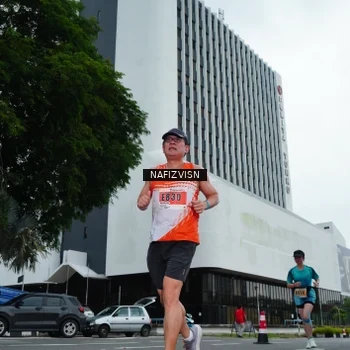 Runner Photo 8824785