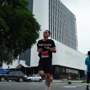 Runner Photo 8824787