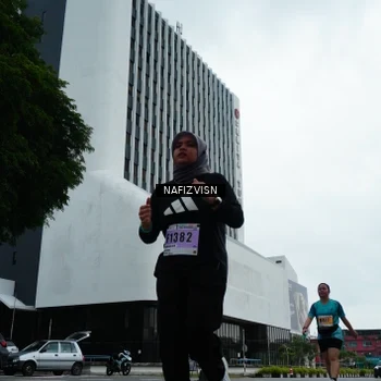 Runner Photo 8824790