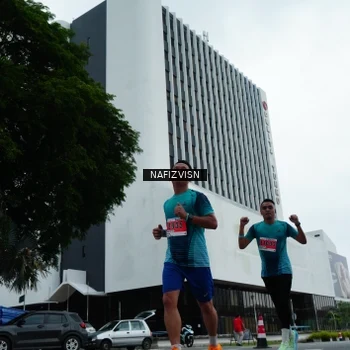 Runner Photo 8824811