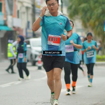 Runner Photo 8824818