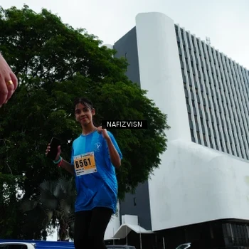 Runner Photo 8824857