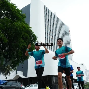 Runner Photo 8824881