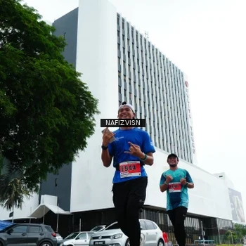 Runner Photo 8824893