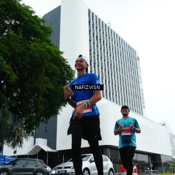 Runner Photo 8824905