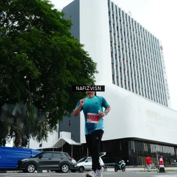 Runner Photo 8824937