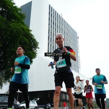 Runner Photo 8824955