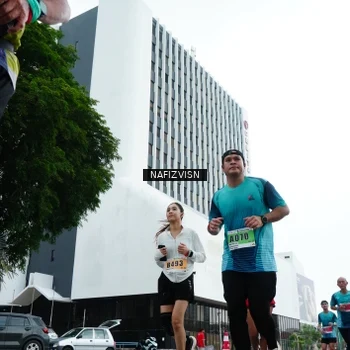 Runner Photo 8824960