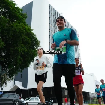 Runner Photo 8824964