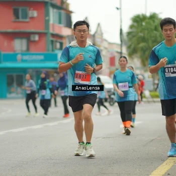 Runner Photo 8824972