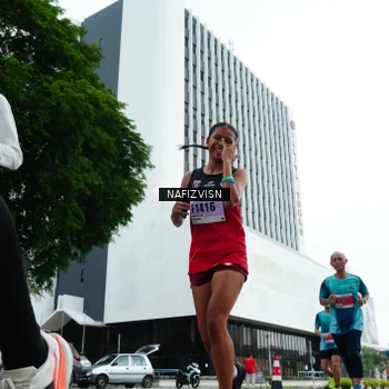 Runner Photo 8824973