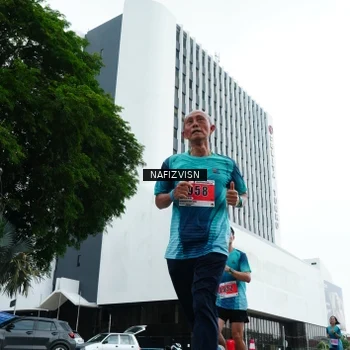 Runner Photo 8824981