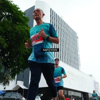 Runner Photo 8824988