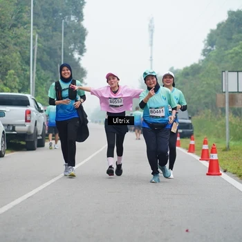 Runner Photo 8825001